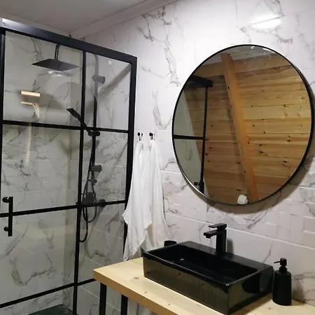 Spy Nest House Hotel Knic