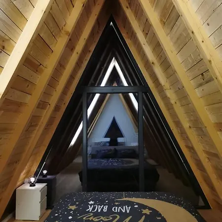 Spy Nest House Hotel Knic