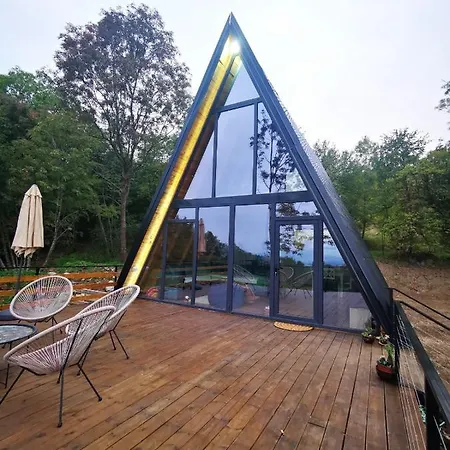 Spy Nest House Holiday home Knic