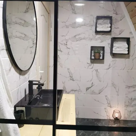 Hotel Spy Nest House