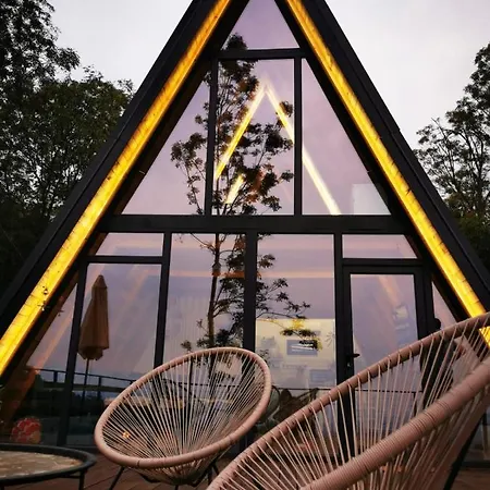 Spy Nest House Holiday home Knic